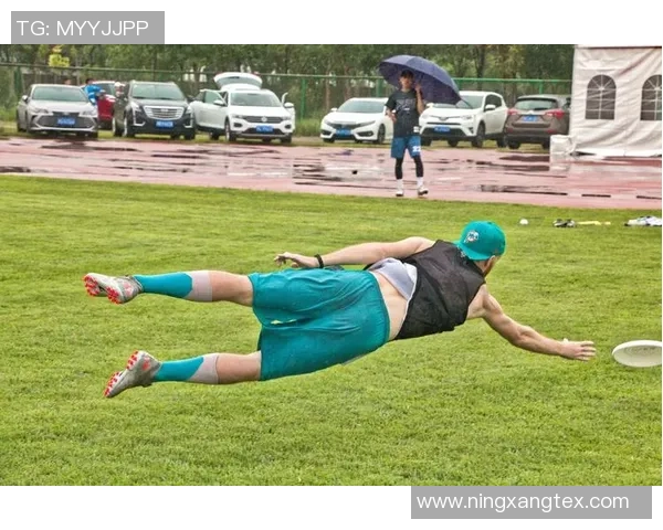 飞盘评论：重庆飞盘队的中路突破得失